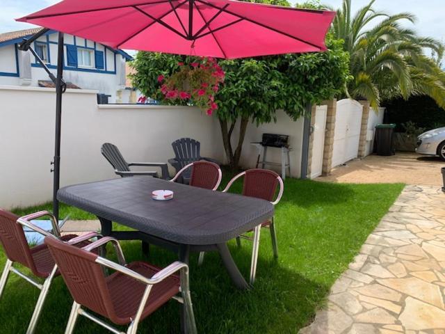 Les Hirondelles 2Km De La Plage-Jardin-Wifi-Parking-Draps Et Serviettes أُنْداي المظهر الخارجي الصورة